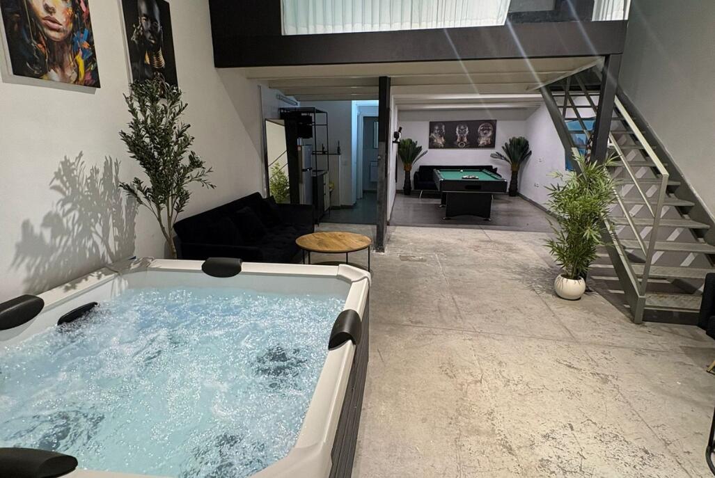 וילה אושן פלור - Ocean floor TLV מרכז  3  לופט לנד