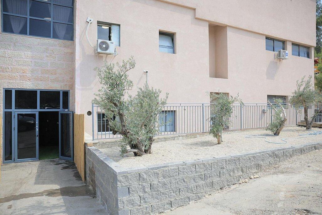 אחוזת הר טוב מרכז  32  לופט לנד