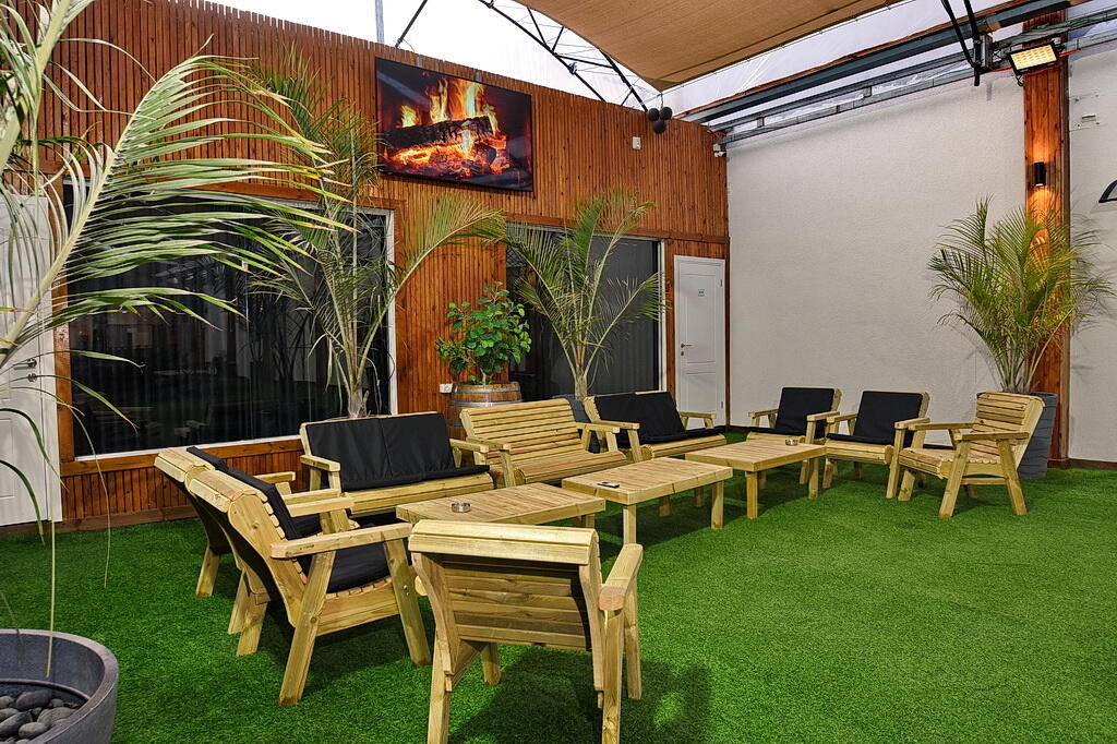 גאסטהאוס איוונטס צפון  14  לופט לנד