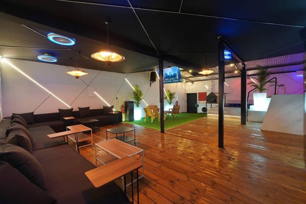 מתחם אירוח וויט - White מרכז  11  לופט לנד