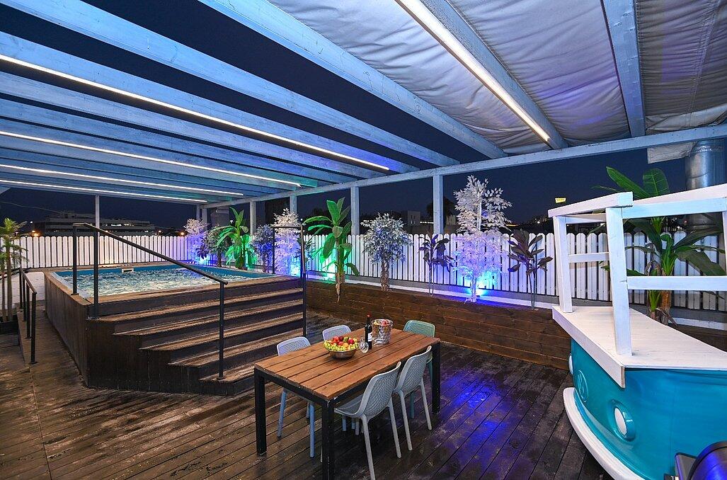 רוף טופ מרכז  16  לופט לנד