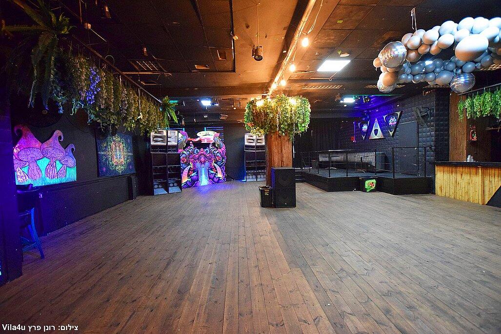 ג'סיקה איוונסט מרכז  2  לופט לנד