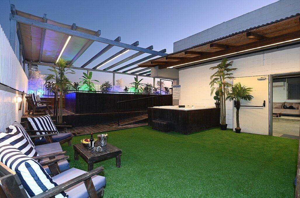 רוף טופ מרכז  11  לופט לנד