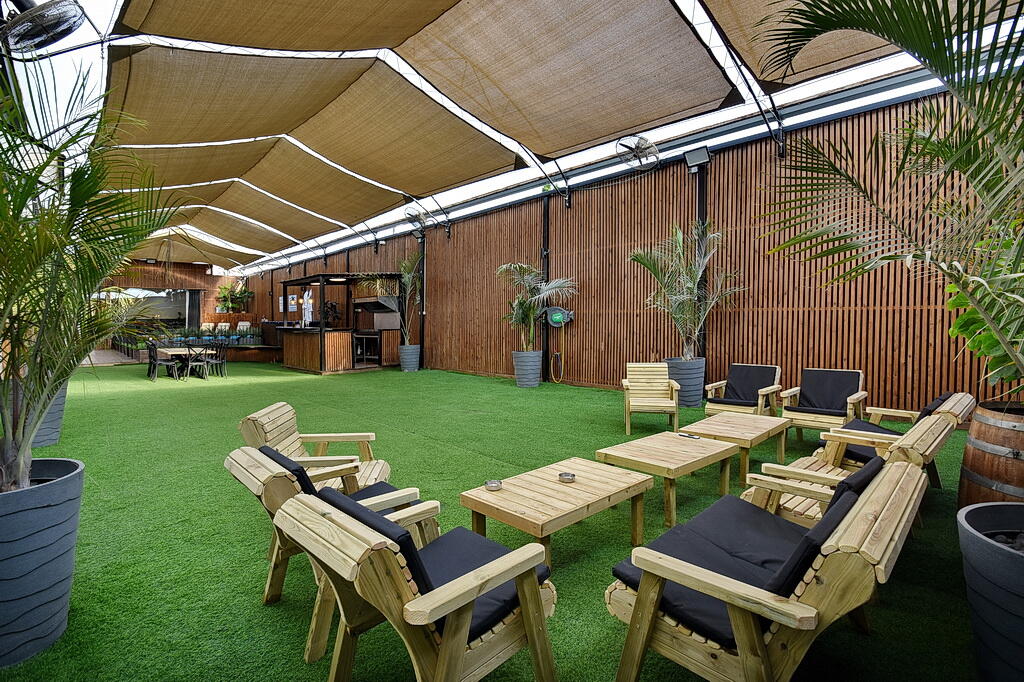 גאסטהאוס איוונטס צפון  16  לופט לנד