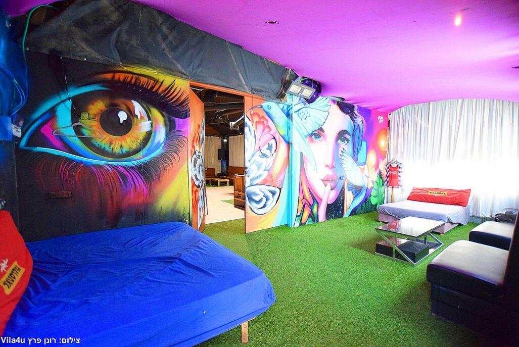 חוות האירוס מרכז  9  לופט לנד