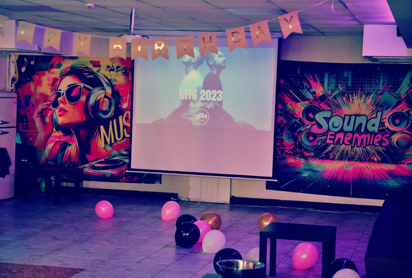 לופט אנג'וי - Loft Enjoy מרכז  2  לופט לנד